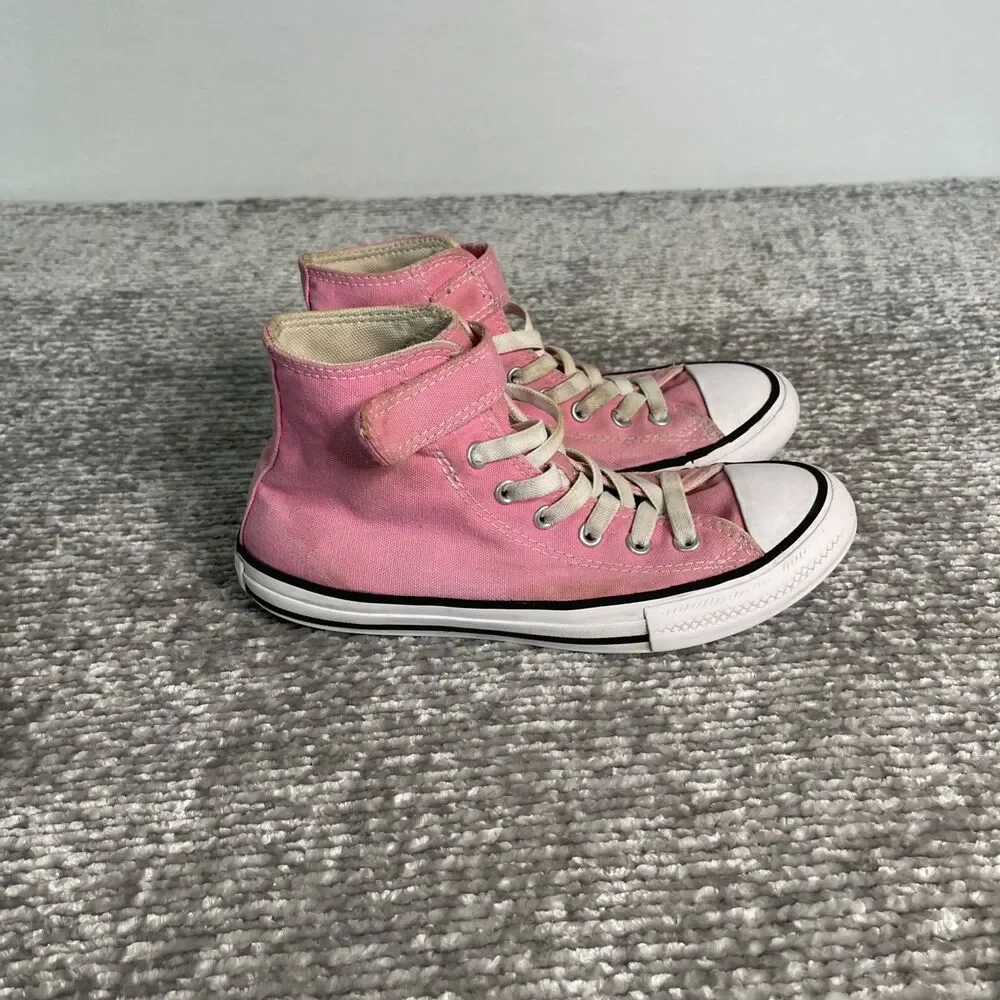 CONVERSE CHUCK TAYLOR ALL STAR - Girls PINK !! Size 3Y